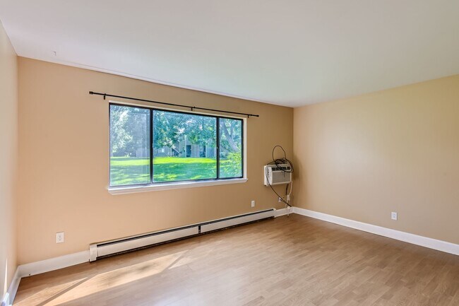 Building Photo - 705 E Drake Road Q21, Fort Collins, CO 80525