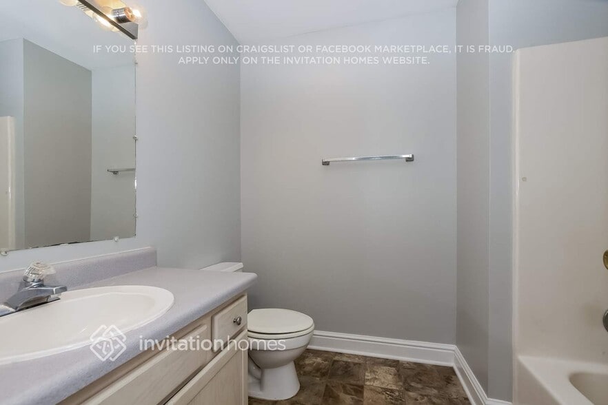 Building Photo - 5217 Milhaven Ln