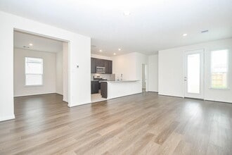 Building Photo - 25230 Benroe St