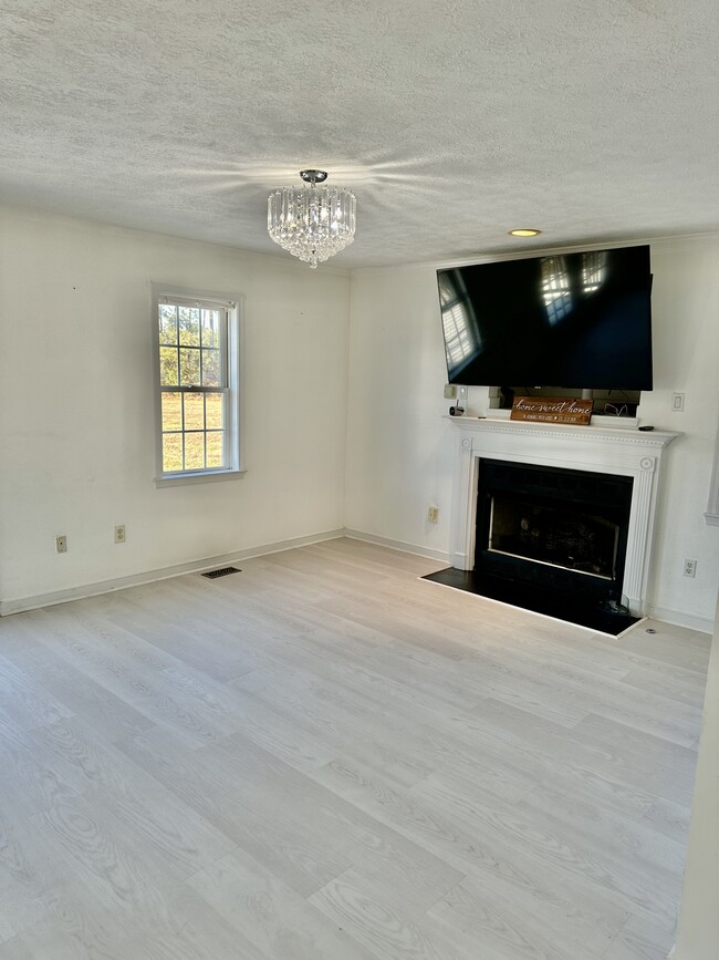 Living Room - 9292 Woody Ct