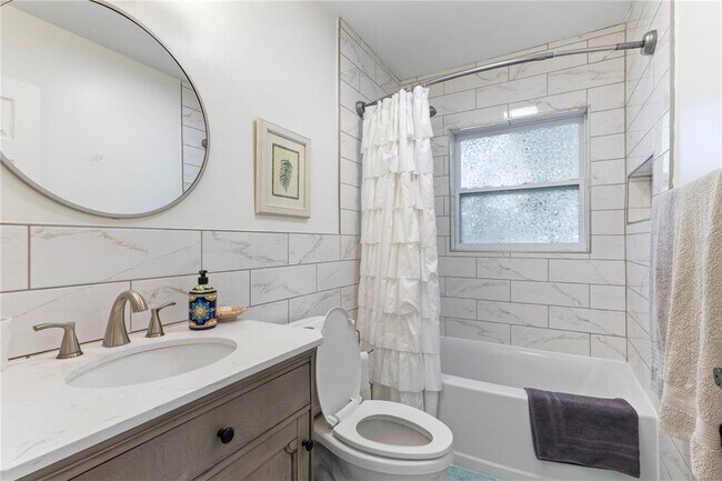 Building Photo - 1010 Bay Breeze Terrace