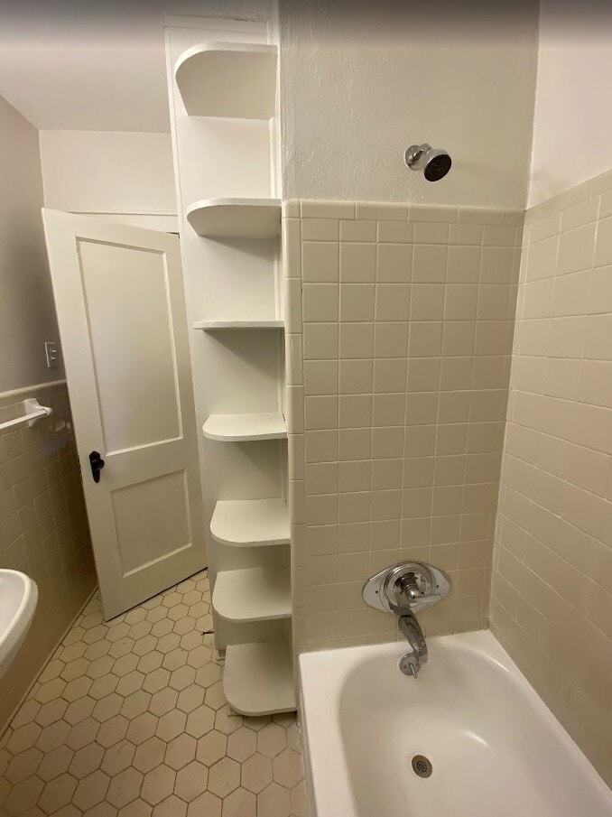 Building Photo - 3026 Church St