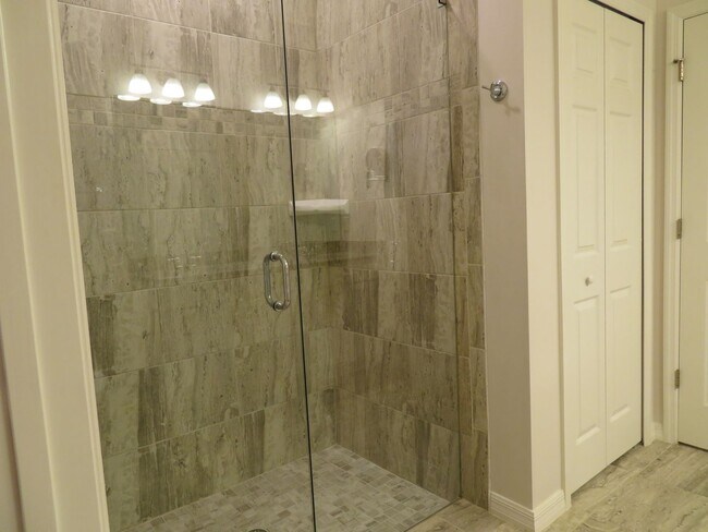 Building Photo - Sebastian Home in Gated Community
