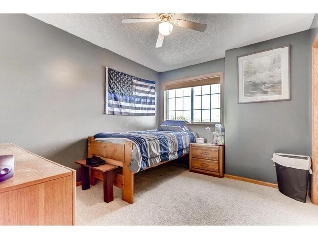 Building Photo - 608 Holly Cir SW