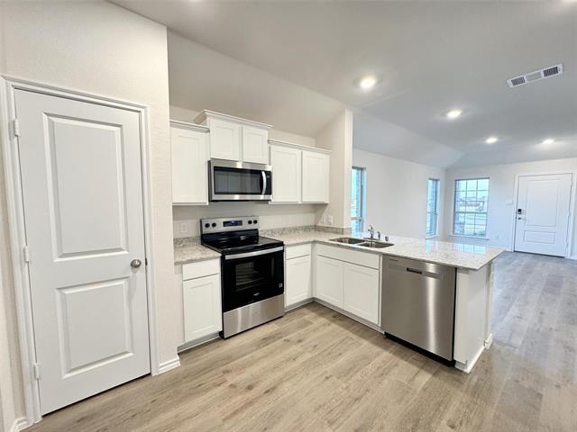Building Photo - 810 Shear Dr