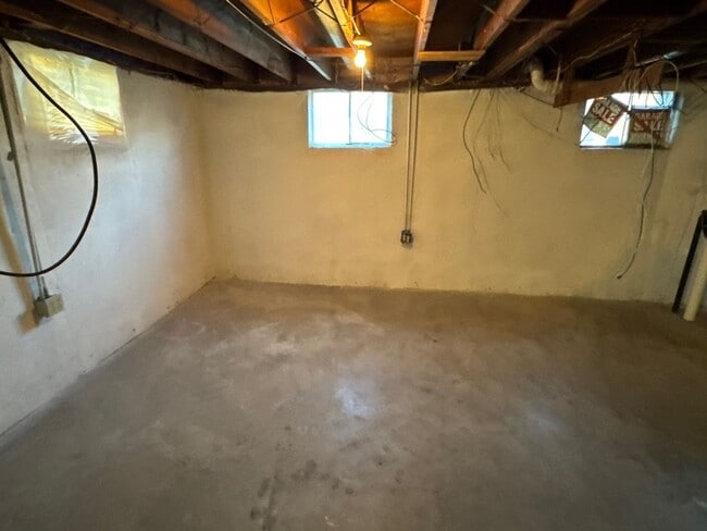 Building Photo - 11508 E 51 St S