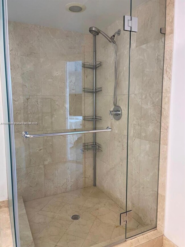 Building Photo - 250 Sunny Isles Blvd