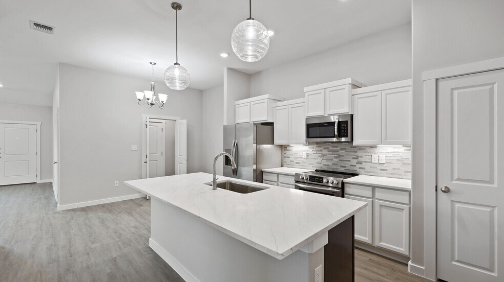 Building Photo - 1303 Antelope Trl