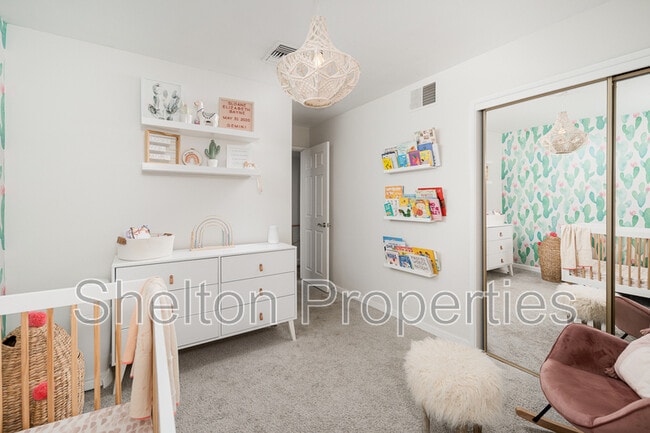 Building Photo - 1731 W Highland Ave