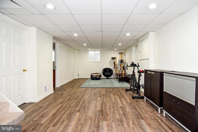 Building Photo - 3714 Carriage House Ct