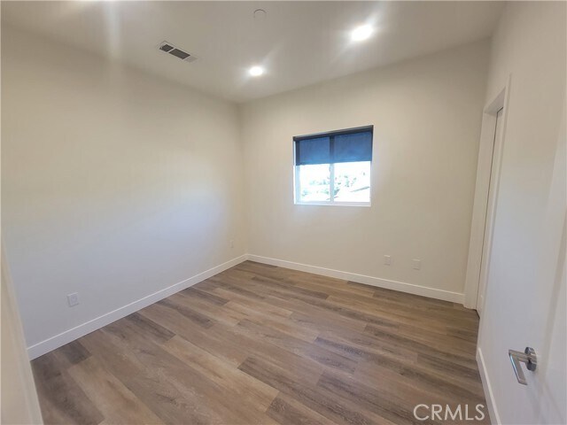 Building Photo - 7334 Vineland Ave