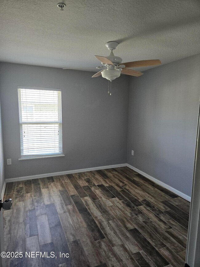 Building Photo - 6916 Ortega Woods Dr