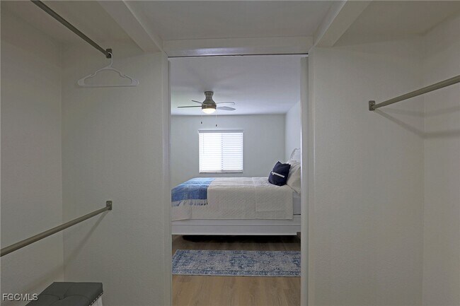 Building Photo - 2885 Palm Beach Blvd