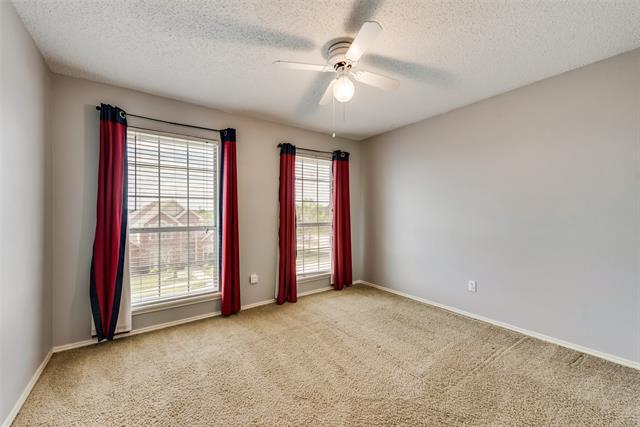 Building Photo - 803 Livingston Dr