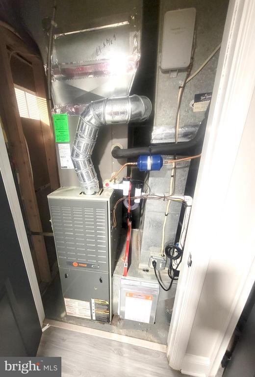 Building Photo - 202 Edgewood St