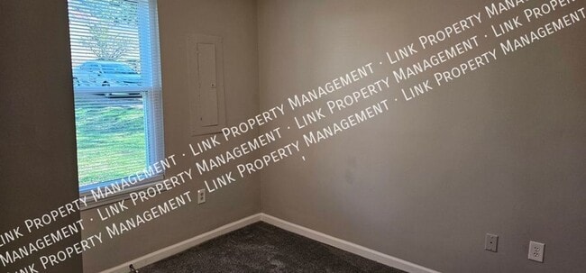 Building Photo - Completely Remodeled 2 Bedroom with a Huge...