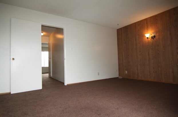 Interior Apartment Photo - West Wind Apartments