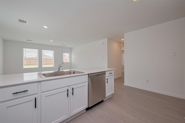 Building Photo - 21459 Montecagnano Ave