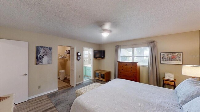Building Photo - 8741 SW 96th Ln