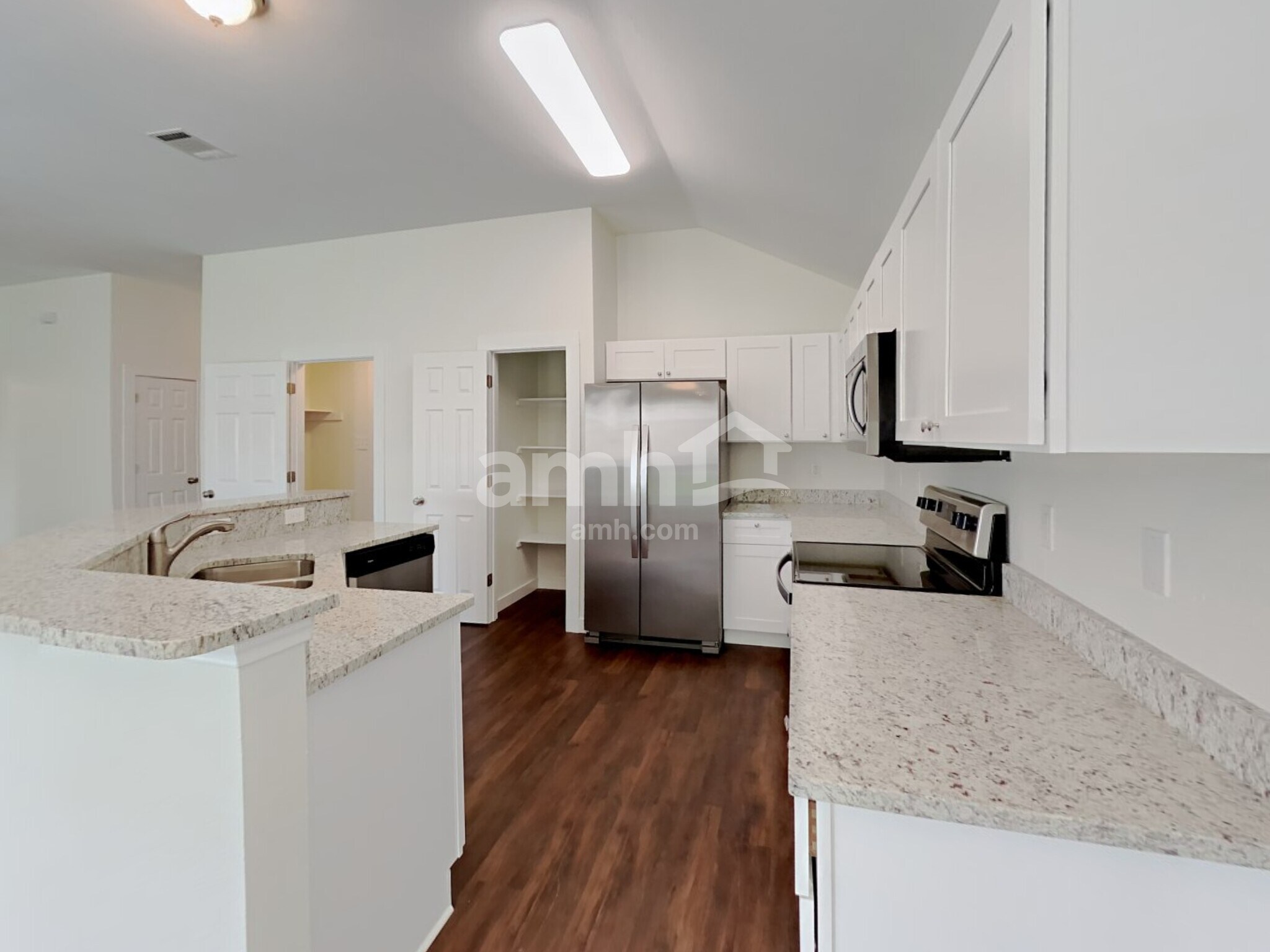 Building Photo - 120 Jennings Dr