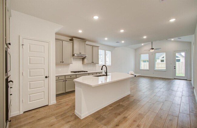 Building Photo - 7231 Yarrow Blossom Ct