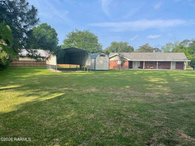 Building Photo - 101 Boxwood Dr