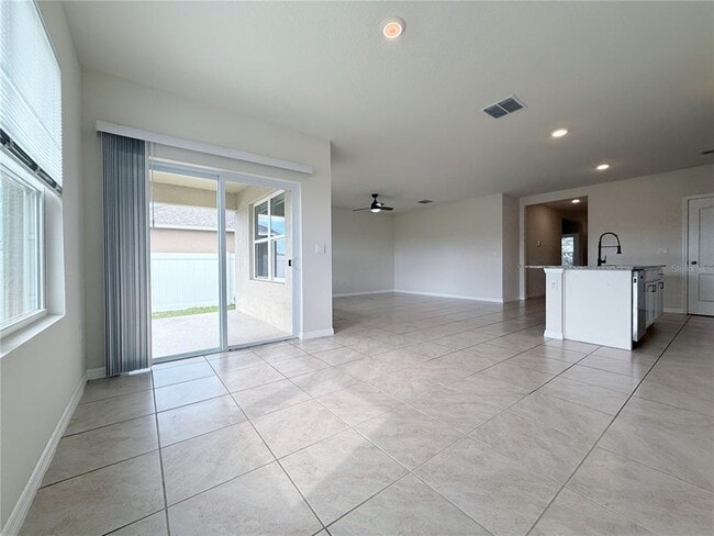 Building Photo - 2703 Rowan St