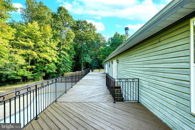 Building Photo - 6200 Ben Creek Rd