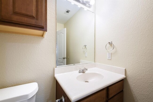 Building Photo - 3300 Etheredge Dr