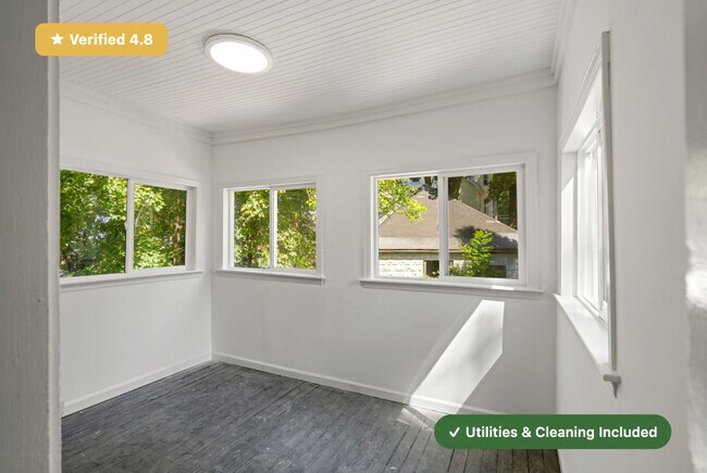 Building Photo - RoostUp Furnished Private Bedroom with Pri...