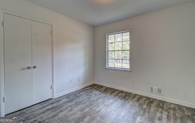 Building Photo - 8774 Channing Dr