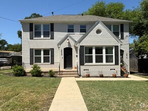 Building Photo - 2808 Wooldridge Dr