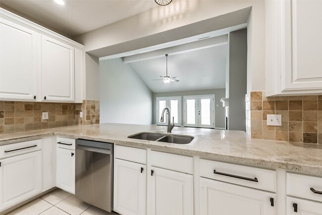 Building Photo - 13318 Ryan Landing Dr