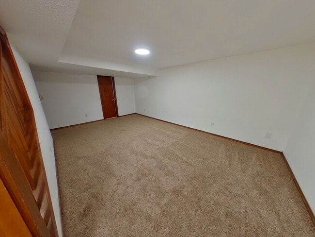 Building Photo - 3233 Illinois Apt #4