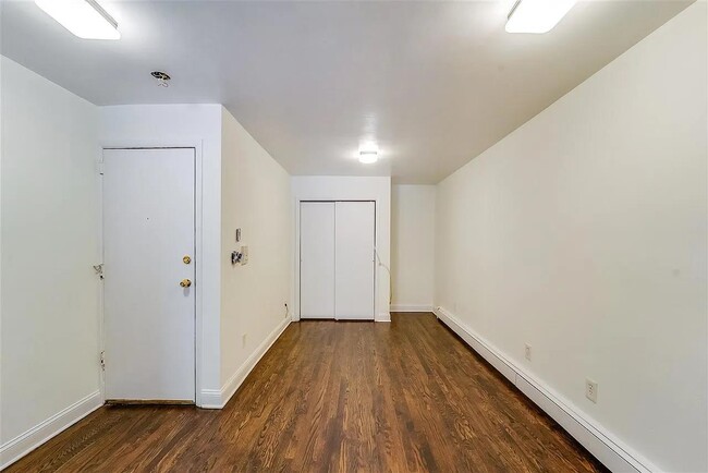 Building Photo - 63 Jefferson St