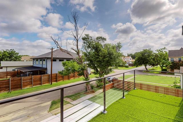 Building Photo - 3946 N Cresthaven Rd