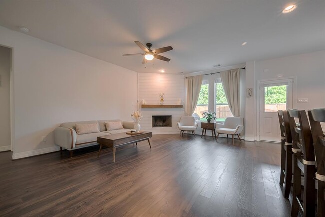 Building Photo - 3114 Calla Lily Trl