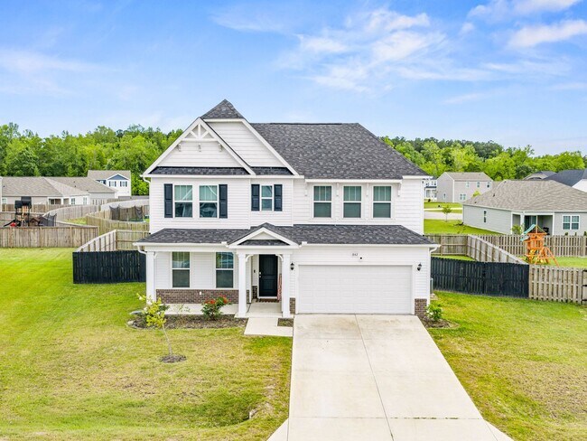 Building Photo - Towne Pointe Community