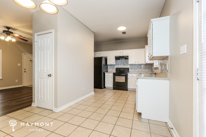 Building Photo - 3204 Cloverridge Dr