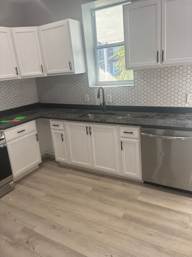 Building Photo - 3317 Paton Ave