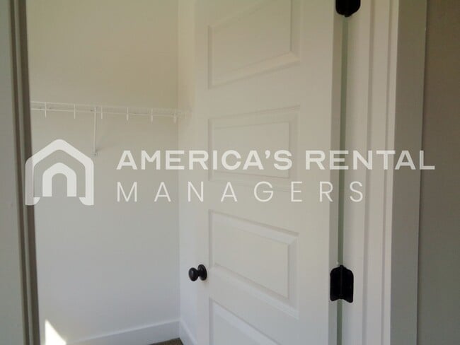 Building Photo - Beautiful Home for Rent in Tuscaloosa... Available to View Now!!!