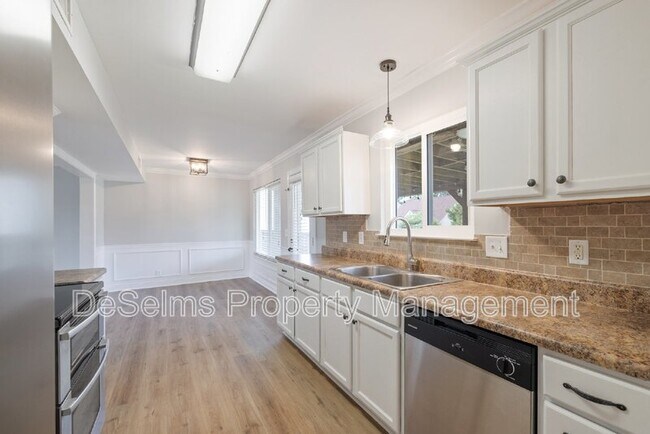 Building Photo - 873 Maricopa Dr