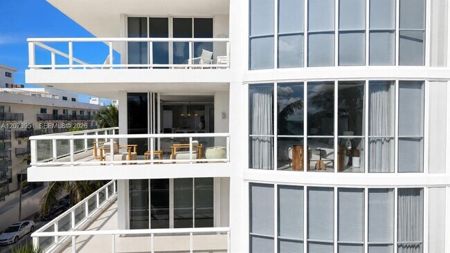 Building Photo - 4201 Collins Ave