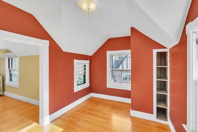 Building Photo - 46 Highland Terrace