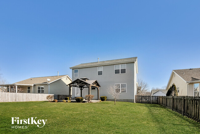 Building Photo - 1903 Briarfield Dr