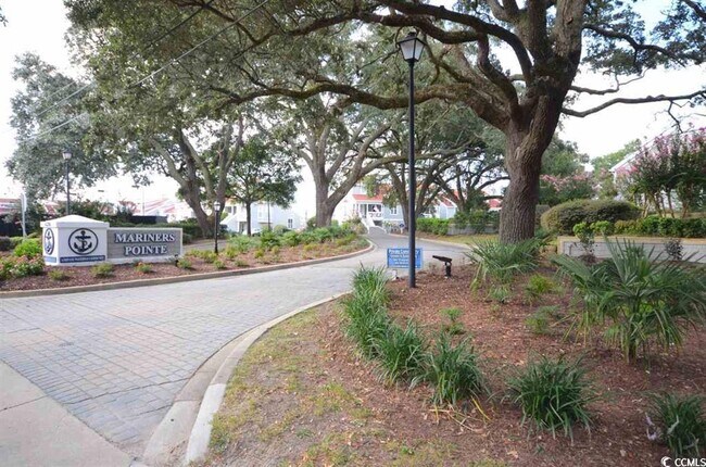 Building Photo - 1473 S Mariners Pointe