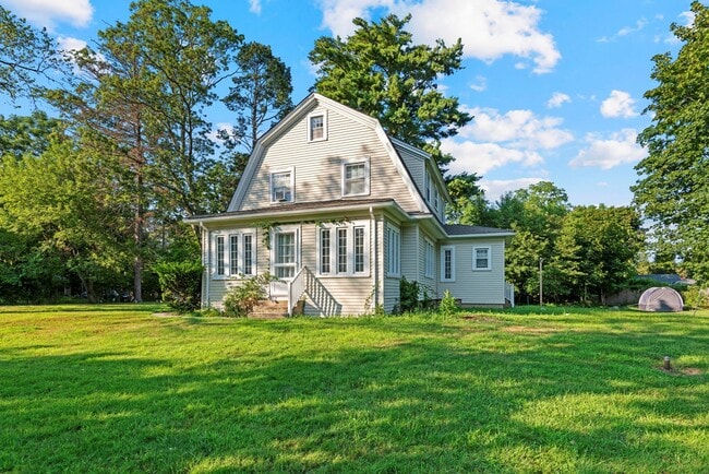 Building Photo - 202 Lewis Rd