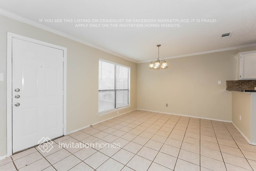 Building Photo - 1456 Thistlewood Ln