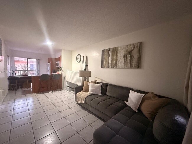 Building Photo - 5300 W 21st Ct