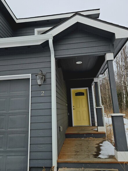 Building Photo - 351 E Forest Ave